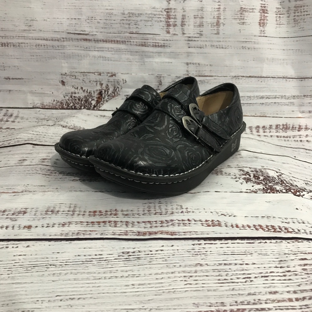 Alegria non slip black floral tooled women’s nursing style shoes size 40